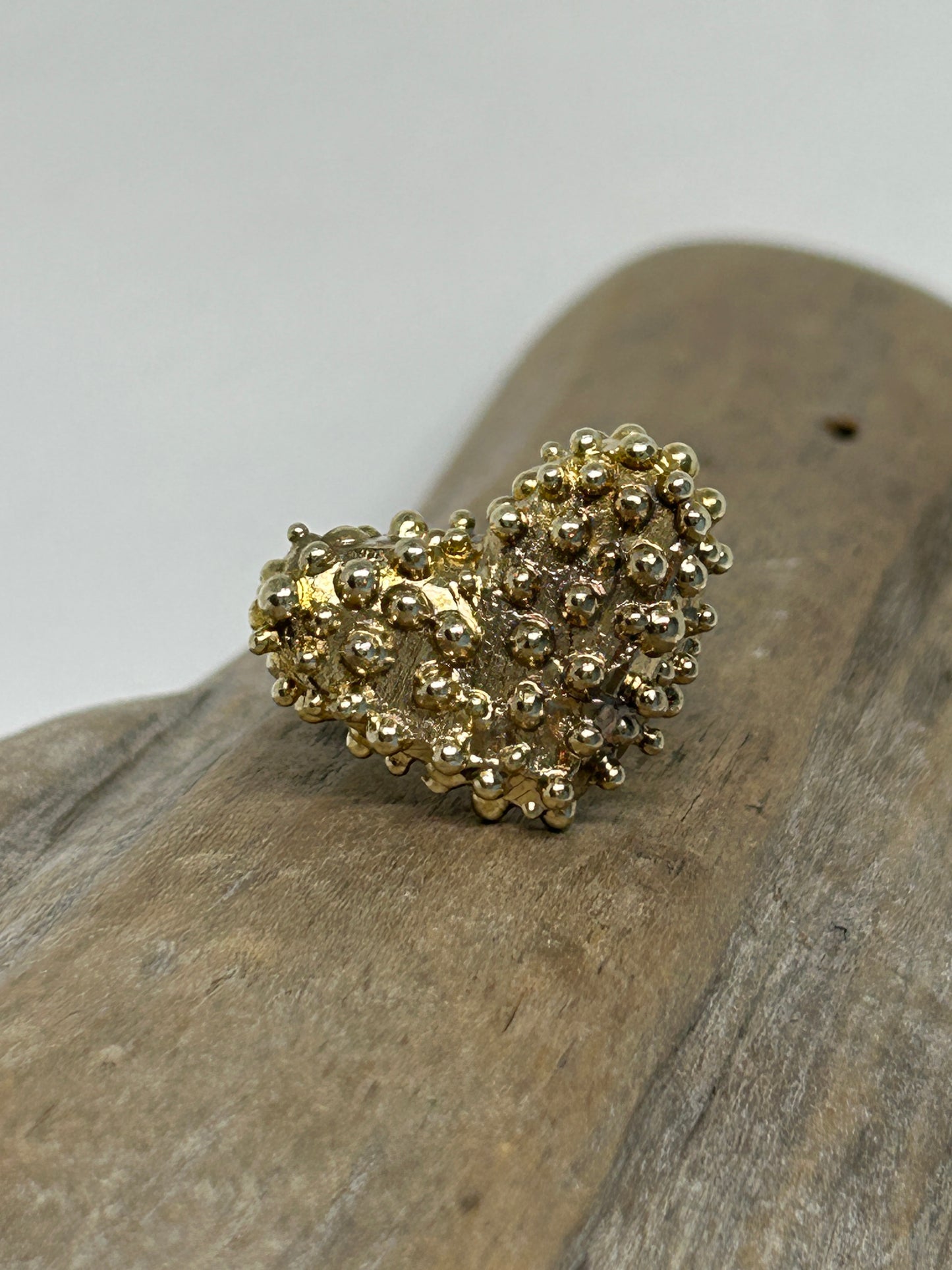 Anillo Corazón Pelotudo bronce